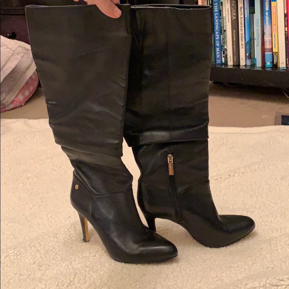 Stunning Genuine Leather Louise et Cie Boots